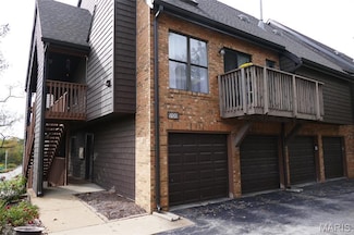 5100 Hollow Wood Ct Unit D, Saint Louis, MO 63128