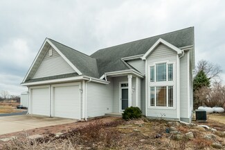2878 N 4450th Rd, Sandwich, IL 60548