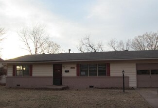 1608 Cedar Ln, Ponca City, OK 74604