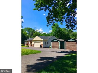 1739 Skyline Dr, Upper Black Eddy, PA 18972