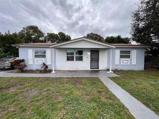 3340 NW 211th St, Miami Gardens, FL 33056
