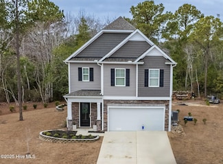 162 Evergreen Forest Ct, Sneads Ferry, NC 28460