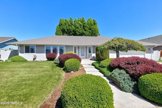 7405 Holly Ln, Yakima, WA 98908