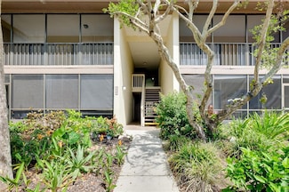 650 Bird Bay Dr E Unit 203, Venice, FL 34285