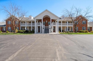 260 Waterside Dr, Grover, MO 63040