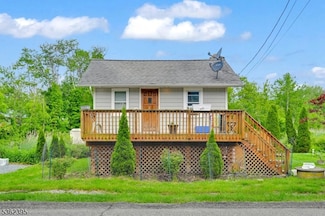 3 Riverside Rd, Hewitt, NJ 07421