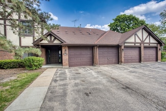 1044 Creekside Ct Unit 2A, Wheeling, IL 60090