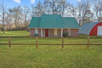 5663 Bretwood Dr, Keithville, LA 71047