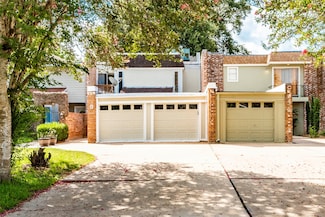 2 Dorado Dr, Friendswood, TX 77546