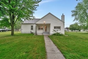 435 Elm St, South Wilmington, IL 60474