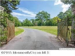 80 Wickapecko Dr, West Allenhurst, NJ 07711