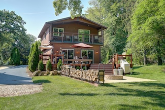 24532 Sandy Point Dr, Waterford, WI 53185