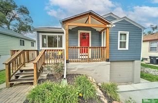 5610 Spring St, Omaha, NE 68106