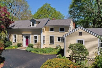 1295 County Rd, Bourne, MA 2532