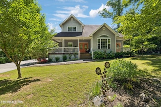 221 Stony Rock Ln, Jacksboro, TN 37757