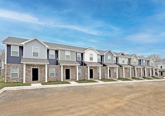 1115 Hillwood Dr, Clarksville, TN 37040