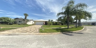 699 Bimini Rd, Satellite Beach, FL 32937