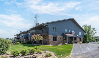 2490 Stroebe Island Dr, Appleton, WI 54914
