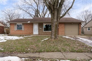 1941 Gayhart Dr, Xenia, OH 45385