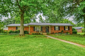 1401 Oakwood Dr, Norman, OK 73069