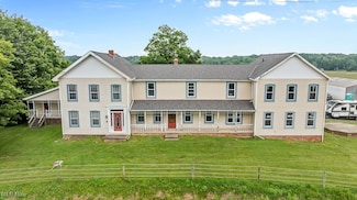 13407 Madison Rd, Middlefield, OH 44062
