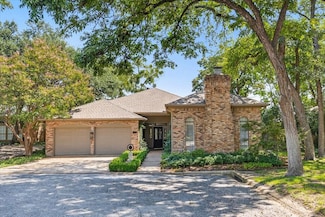 6100 Plum Valley Place, Fort Worth, TX 76116