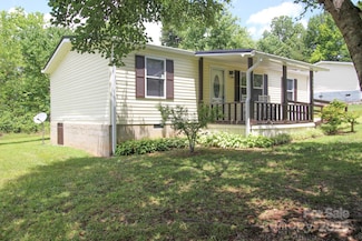 4588 Homestead Dr, Morganton, NC 28655