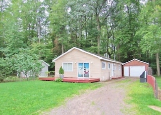 2701 N Peterson Dr, Sanford, MI 48657