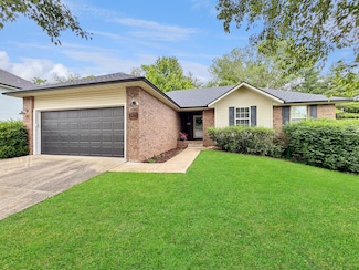 5726 S Fairview Ave, Springfield, MO 65810