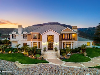 5810 Zumirez Dr, Malibu, CA 90265