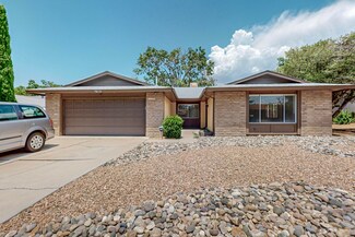 7213 Avenida la Costa NE, Albuquerque, NM 87109