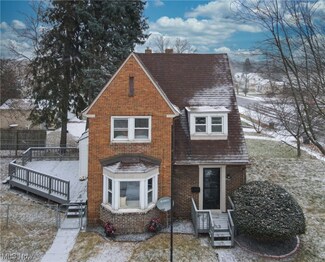 1921 Goodyear Blvd, Akron, OH 44305