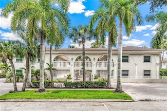 980 7th Ave S Unit 201, Naples, FL 34102