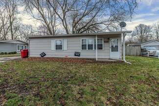 1831 Parkdale Dr, Champaign, IL 61821