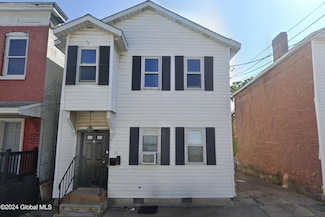 11 John St, Schenectady, NY 12305