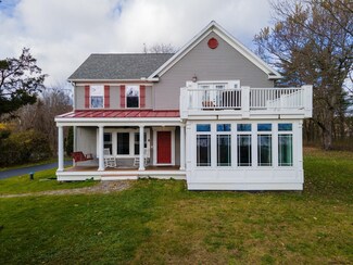 10 Maltaville Rd, Mechanicville, NY 12118