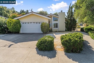100 Sparrow Dr, Hercules, CA 94547