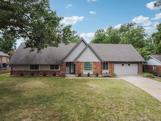 5834 S Joplin Ave, Tulsa, OK 74135