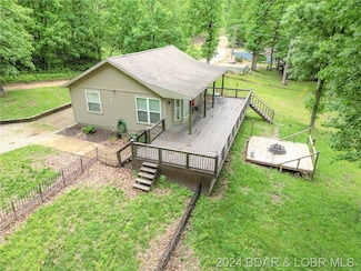 24794 Leona Ln, Versailles, MO 65084