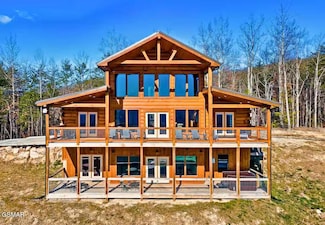 1010 Leslie Way, Sevierville, TN 37876