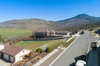 3391 Annapolis Dr, Medford, OR 97504