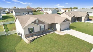 411 Meadow Spring Dr, Troy, MO 63379