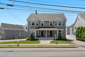 379 Hunnewell St, Needham Heights, MA 02494