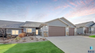 200 N Pine Lake Dr, Sioux Falls, SD 57110