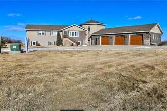 12992 Rohr Dr, Aberdeen, SD 57401