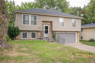 5209 Aurora Ave, Des Moines, IA 50310