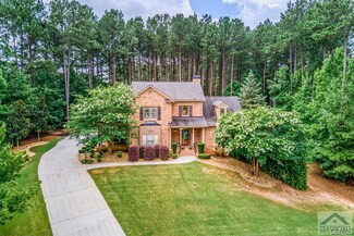 400 St Regis Dr, Oxford, GA 30054