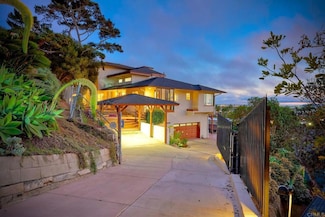 2525 Jackson St, San Diego, CA 92110
