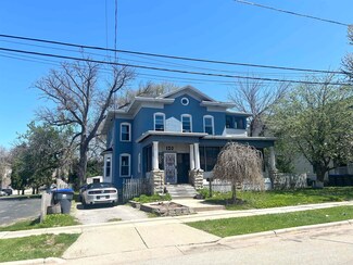 120 E Franklin Ave, Neenah, WI 54956