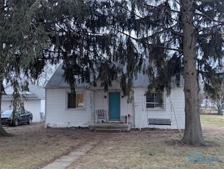 140 N Evans St, Bradner, OH 43406